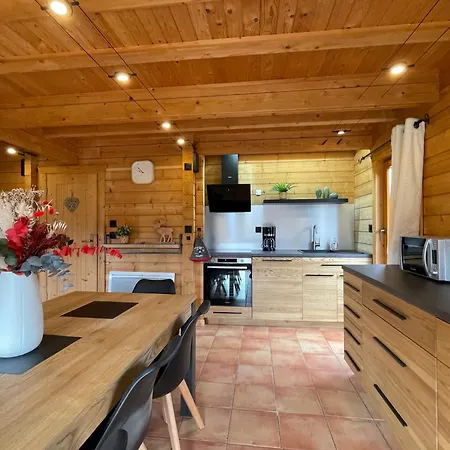 Pura Vida Samoens Grand Massif 6-8 Chalet
