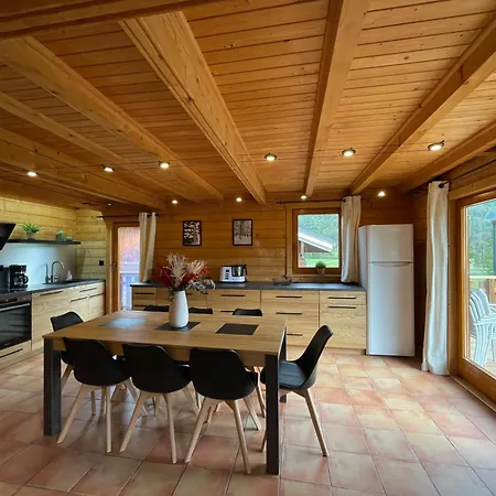 Pura Vida Samoens Grand Massif 6-8 Chalet